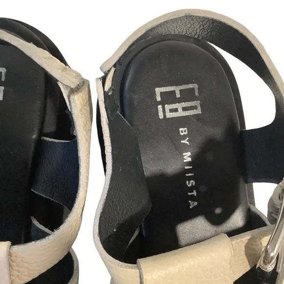 By MIISTA Women's Beige Kornelia Sandals with Black Sole - Picture 6 of 8